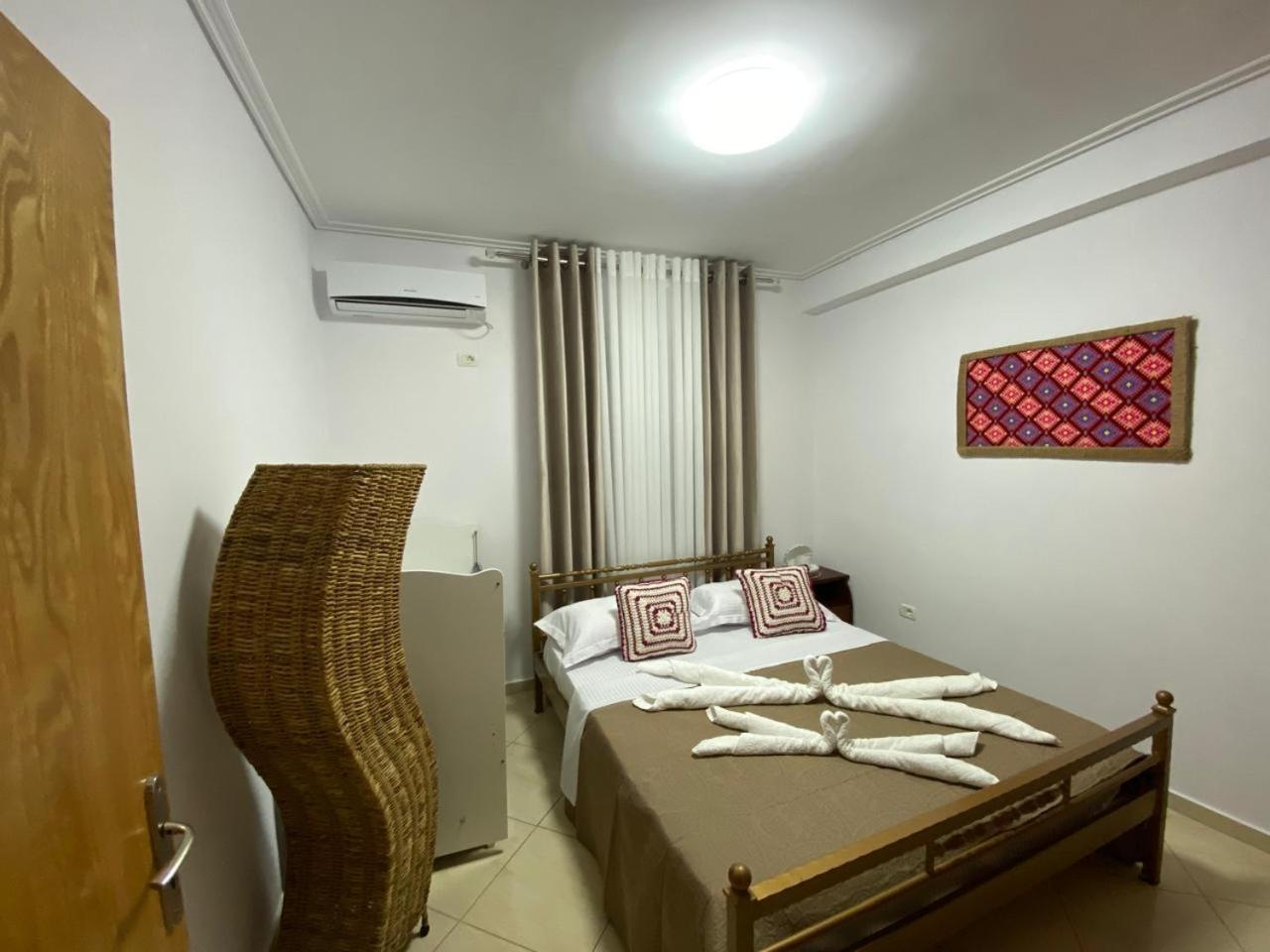 Olive Tree Apartment Sarandë Eksteriør billede