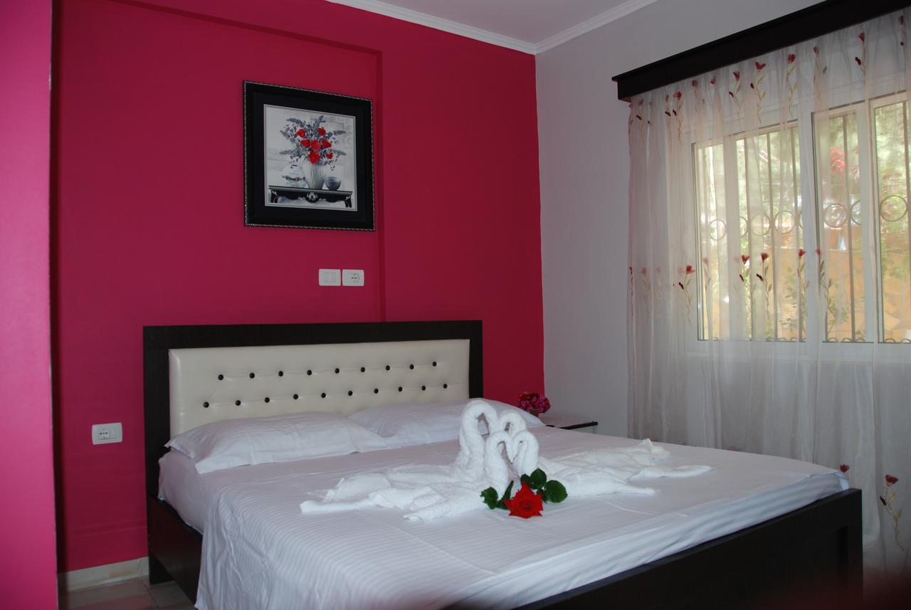 Olive Tree Apartment Sarandë Eksteriør billede